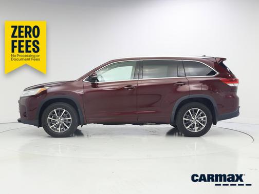 Burgundy 2017 Toyota Highlander XLE