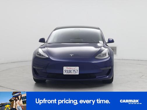 Blue 2022 Tesla Model 3