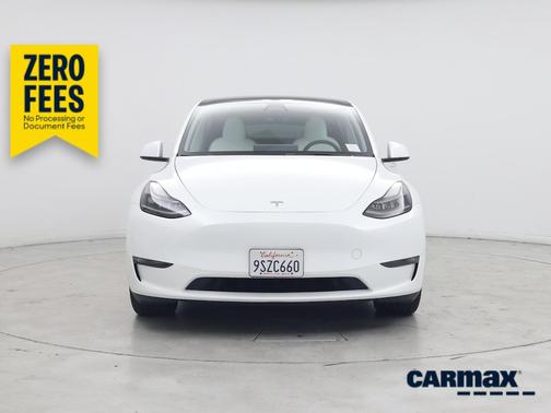 White 2023 Tesla Model Y Long Range