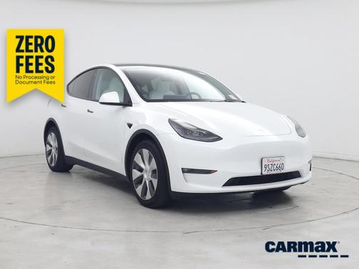White 2023 Tesla Model Y Long Range