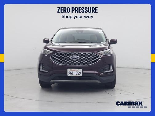Burgundy 2023 Ford Edge SEL