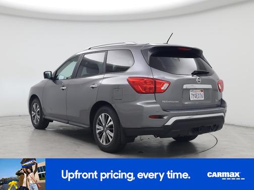 Gray 2017 Nissan Pathfinder SL