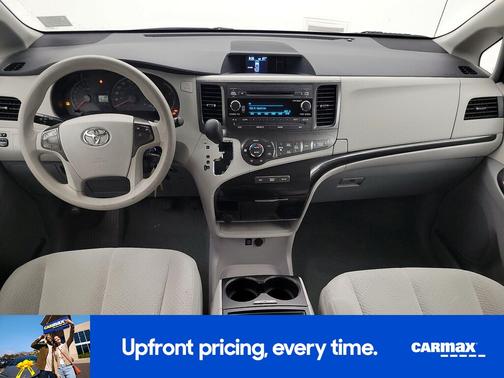 Silver 2014 Toyota Sienna LE