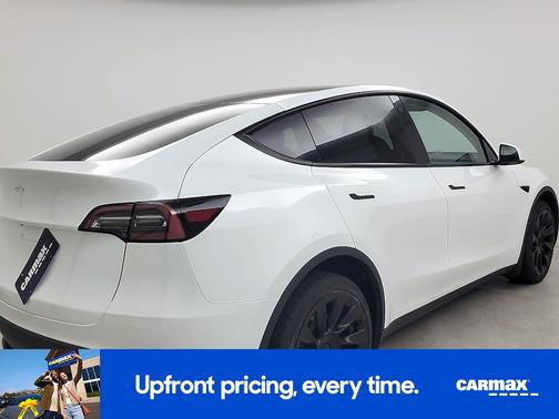 White 2023 Tesla Model Y Long Range
