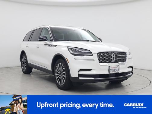 White 2023 Lincoln Aviator Reserve
