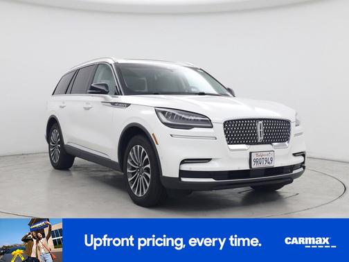 White 2023 Lincoln Aviator Reserve