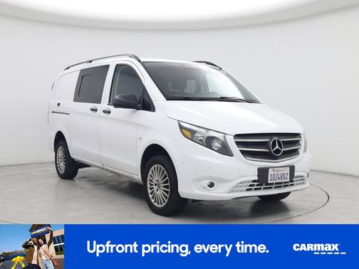 White 2019 Mercedes-Benz Metris Worker