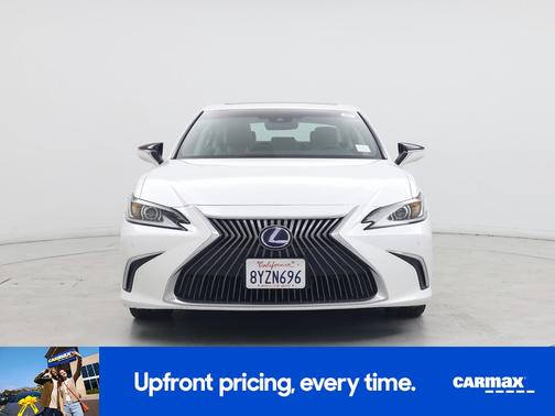 White 2021 Lexus ES 300h