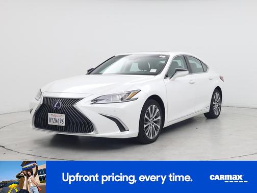 White 2021 Lexus ES 300h