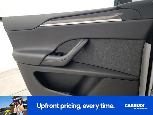 White 2022 Tesla Model X