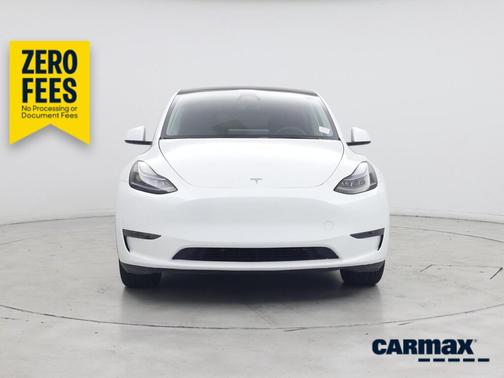 White 2024 Tesla Model Y Long Range