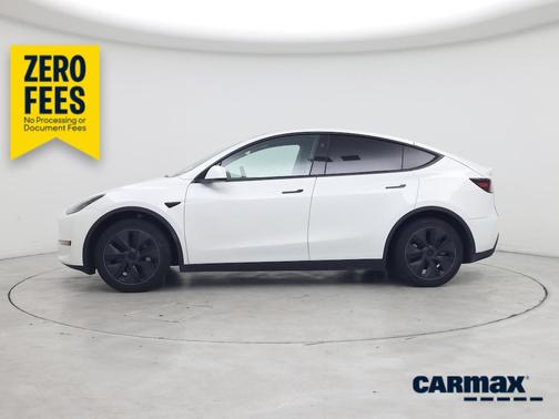 White 2024 Tesla Model Y Long Range