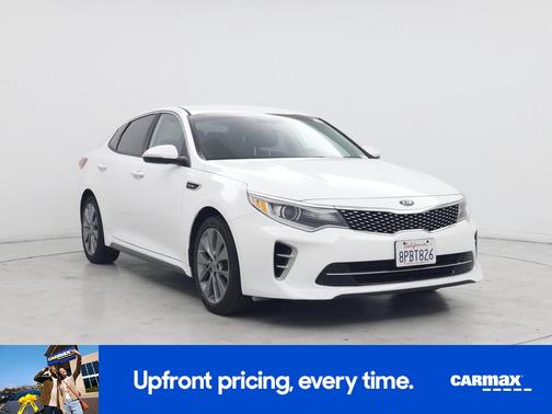 White 2016 Kia Optima SX