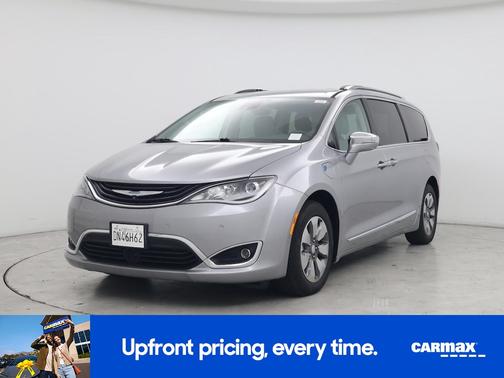 Silver 2018 Chrysler Pacifica Hybrid Limited