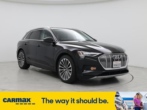 2019 Audi e-tron Prestige
