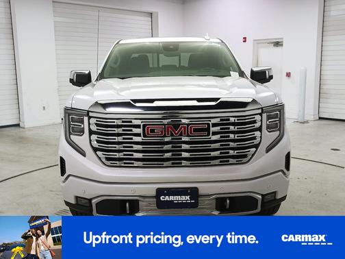 White 2024 GMC Sierra 1500 Denali