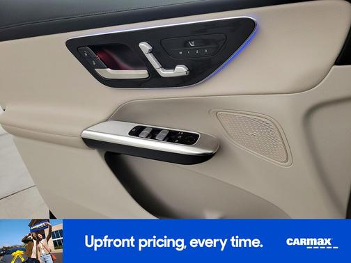 2024 Mercedes-Benz GLC 300 