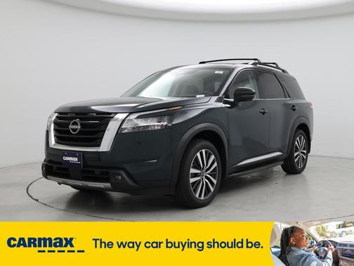 2022 Nissan Pathfinder Platinum
