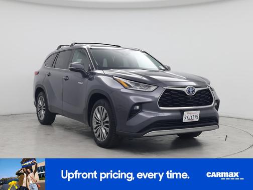 Gray 2021 Toyota Highlander Hybrid Platinum