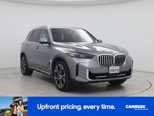 Gray 2024 BMW X5 xDrive40i