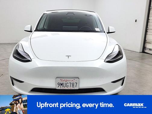 White 2024 Tesla Model Y Long Range
