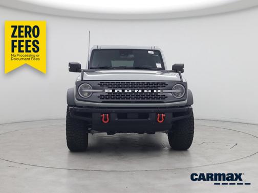 Gray 2023 Ford Bronco Badlands