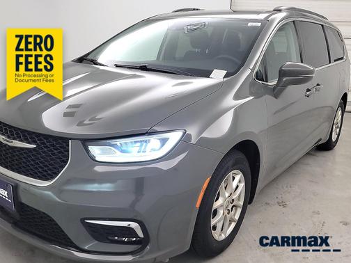 Gray 2022 Chrysler Pacifica Touring L