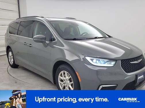 Gray 2022 Chrysler Pacifica Touring L