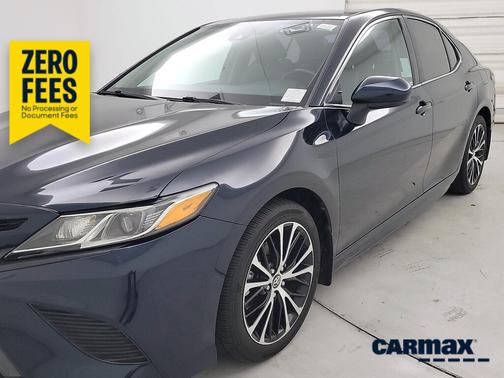Blue 2019 Toyota Camry SE