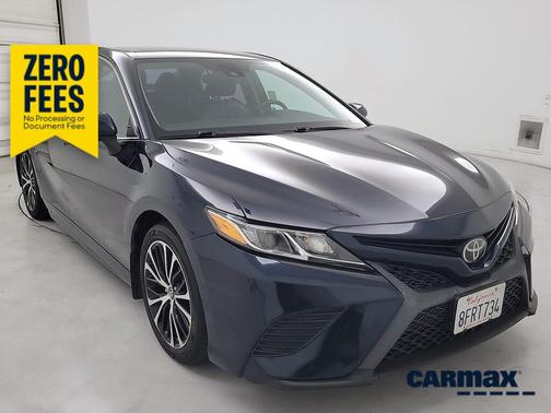 Blue 2019 Toyota Camry SE