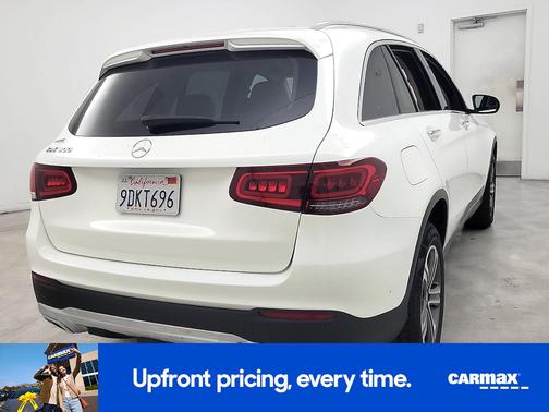 White 2022 Mercedes-Benz GLC 300