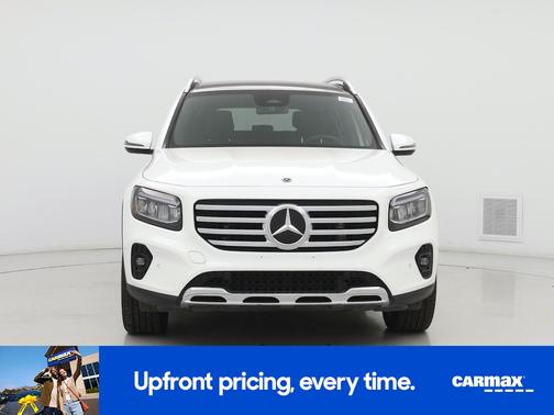 White 2025 Mercedes-Benz GLB 250