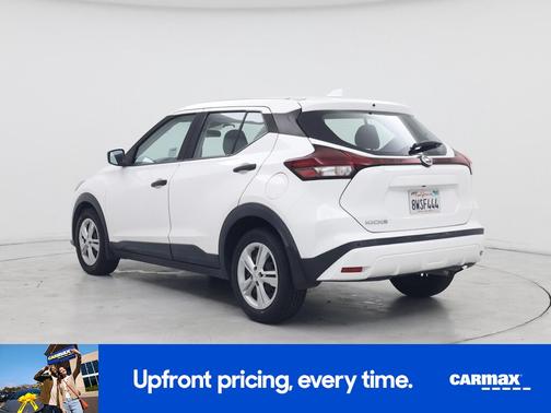White 2021 Nissan Kicks S