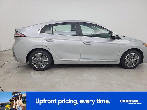 Silver 2022 Hyundai IONIQ Plug-In Hybrid SEL