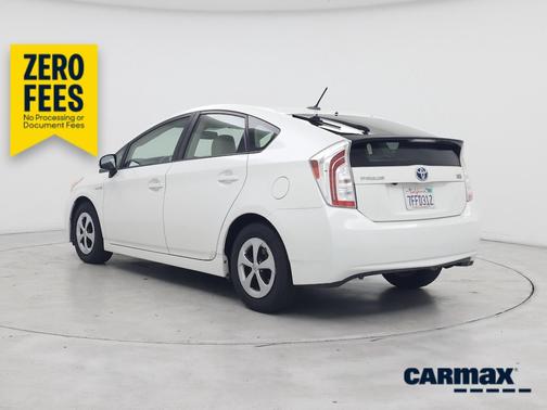White 2014 Toyota Prius Three