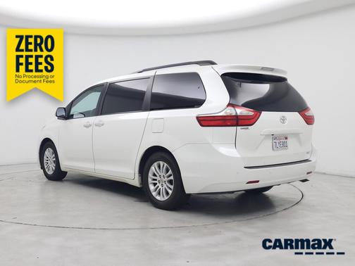 Pearl 2015 Toyota Sienna XLE