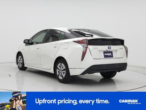 White 2017 Toyota Prius Three