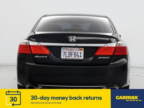 Photo 5 of 14 of 2015 Honda Accord Sport