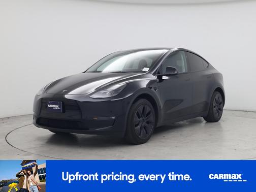 Black 2025 Tesla Model Y Long Range