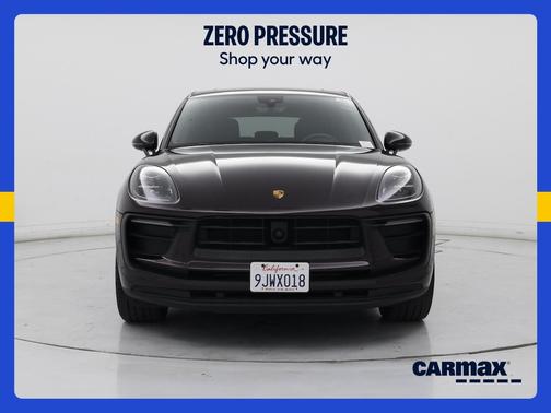 Burgundy 2024 Porsche Macan