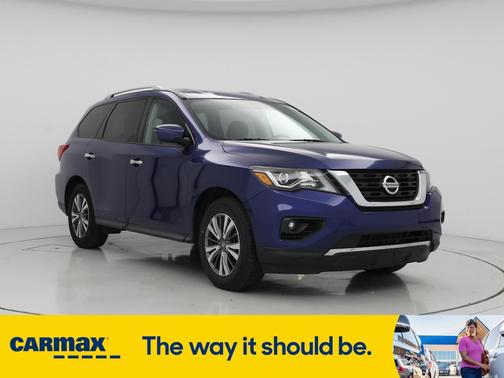 2020 Nissan Pathfinder SV
