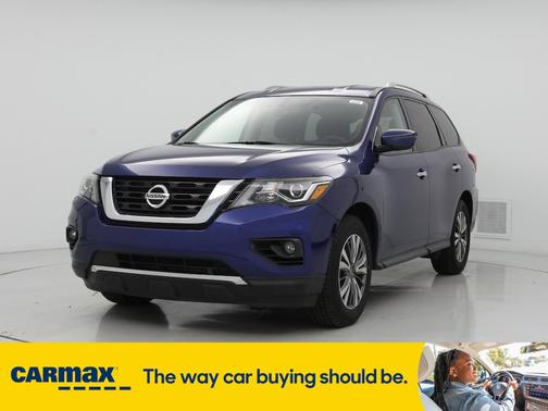 2020 Nissan Pathfinder SV