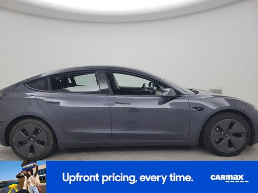 Gray 2022 Tesla Model 3