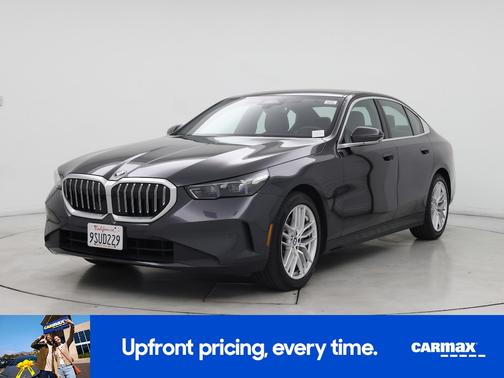 Gray 2025 BMW 530 I xDrive