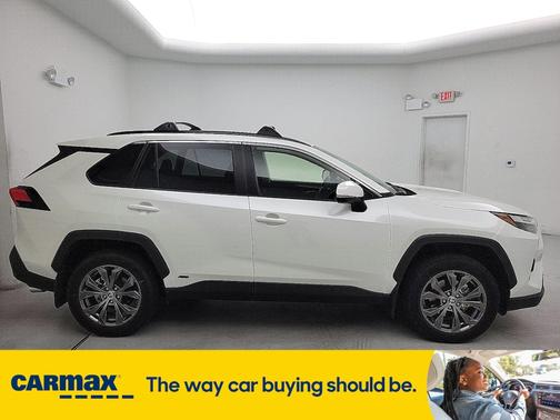 2022 Toyota RAV4 Hybrid XLE Premium