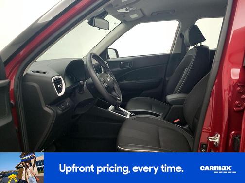 2024 Hyundai VENUE Limited