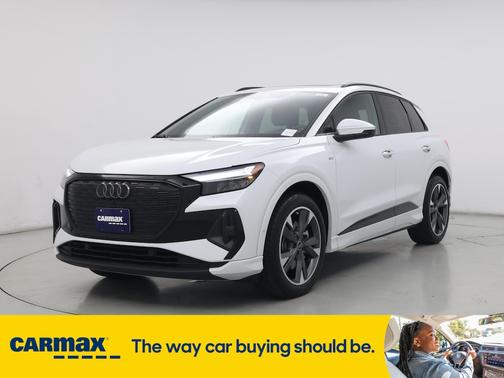 2024 Audi Q4 e-tron Premium Plus