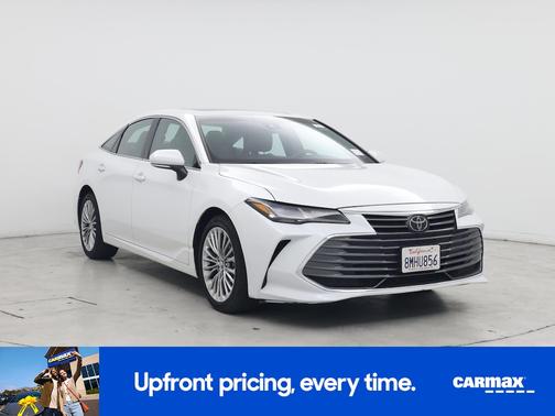 White 2019 Toyota Avalon Limited