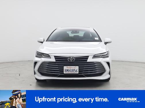 White 2019 Toyota Avalon Limited
