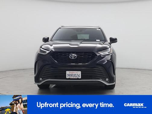 Black 2025 Toyota Highlander XSE